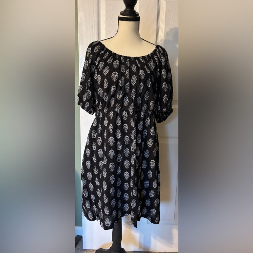 Old Navy Dress Women's XL Black & White Floral Print Puff Sleeves